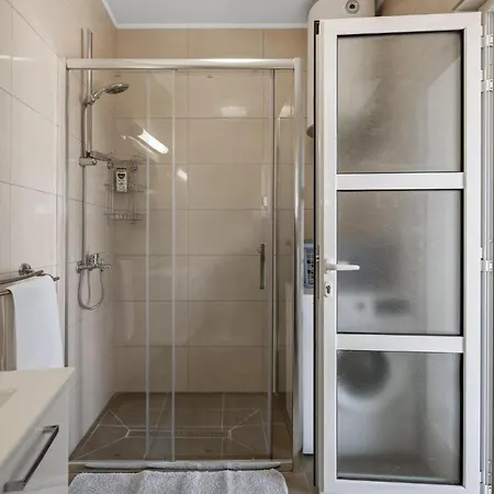 Ferienhaus Awesome In With Wifi Grebaštica