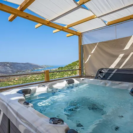 Holiday home Awesome In With Wifi Grebastica