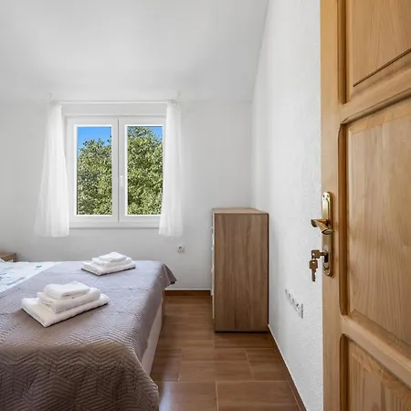 Awesome In With Wifi Holiday home